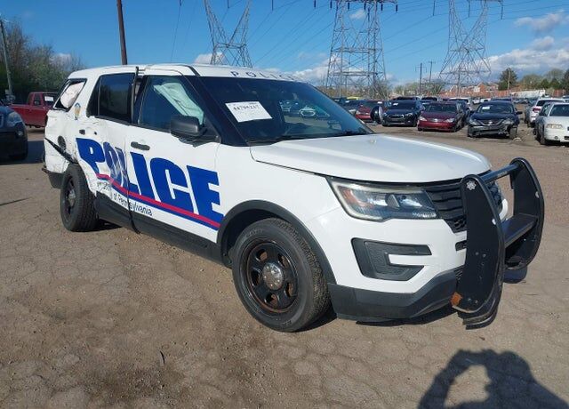 2016 FORD Explorer