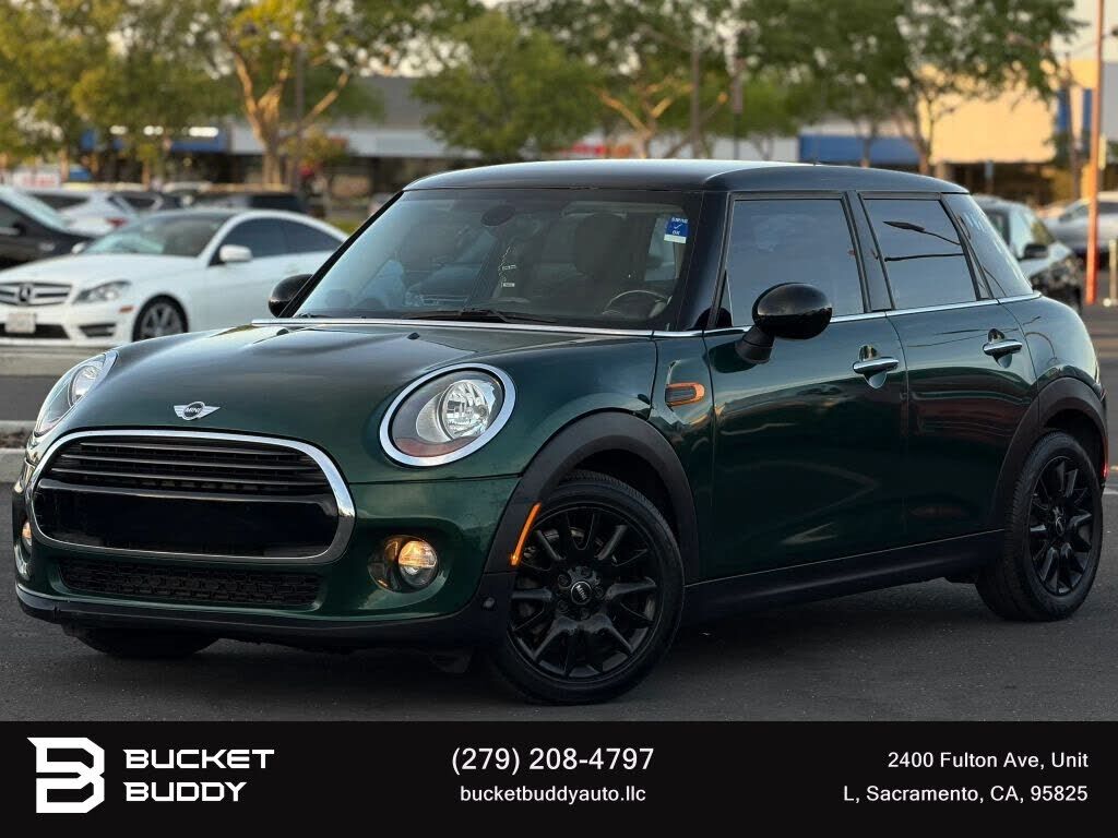 2017 MINI Cooper