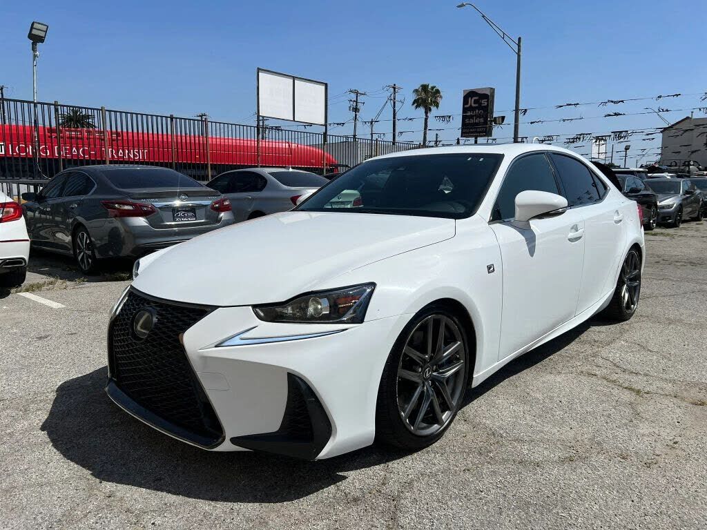 2017 LEXUS IS