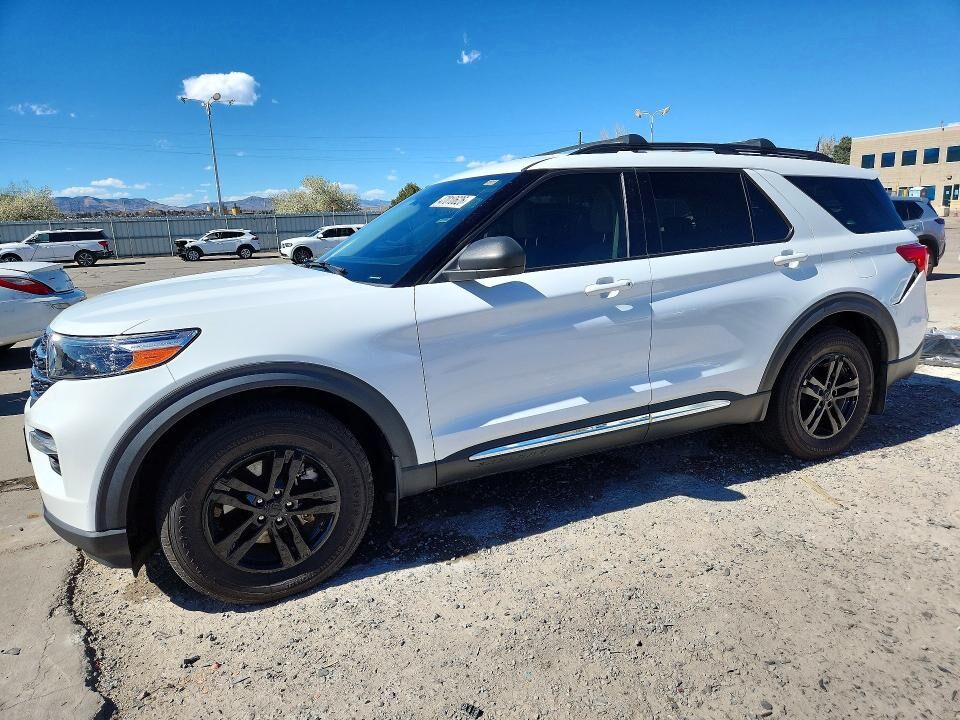2021 FORD Explorer