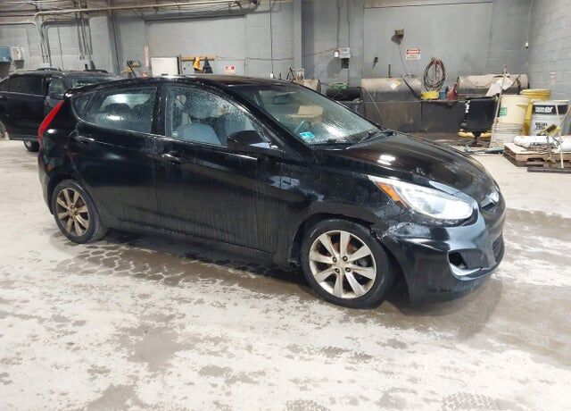 2012 HYUNDAI Accent