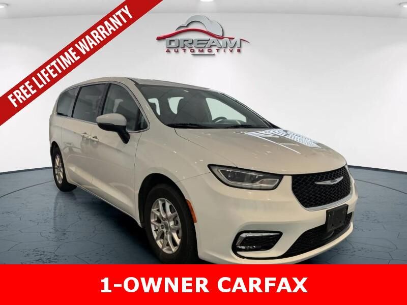 2023 CHRYSLER Pacifica