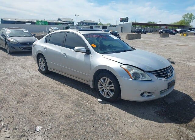 2012 NISSAN Altima