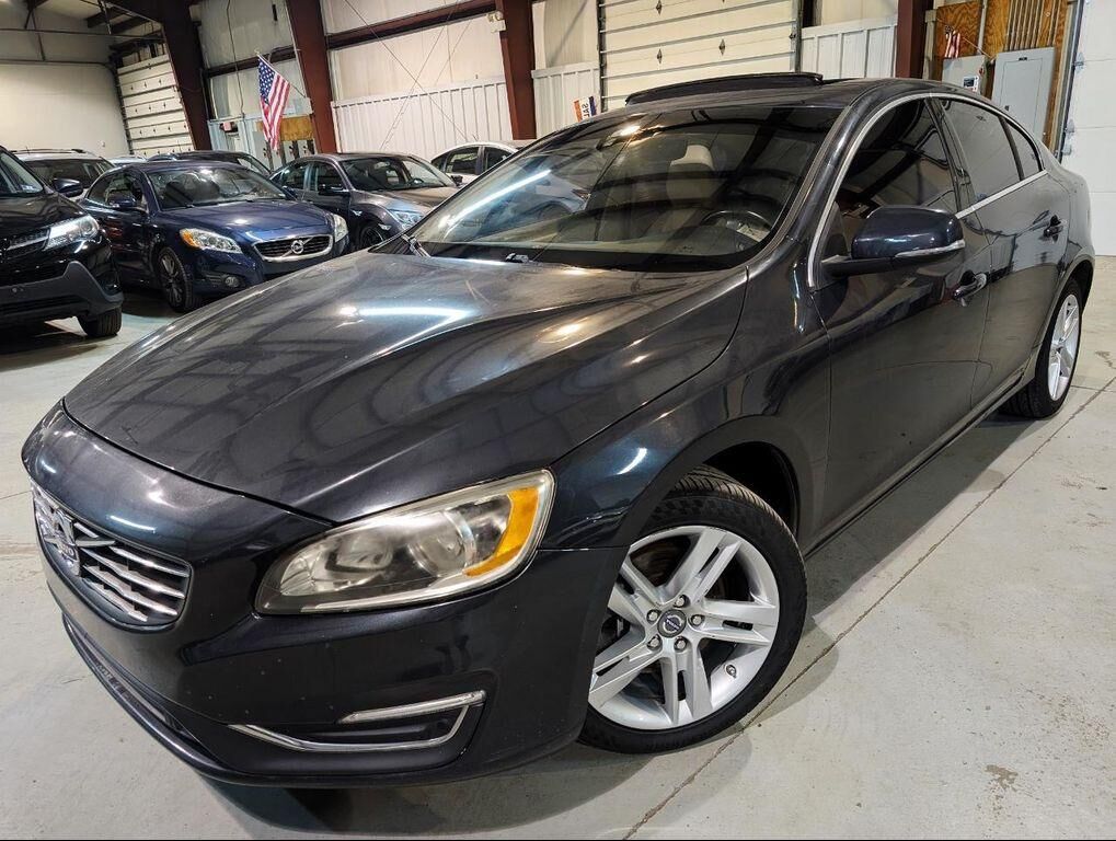 2015 VOLVO S60