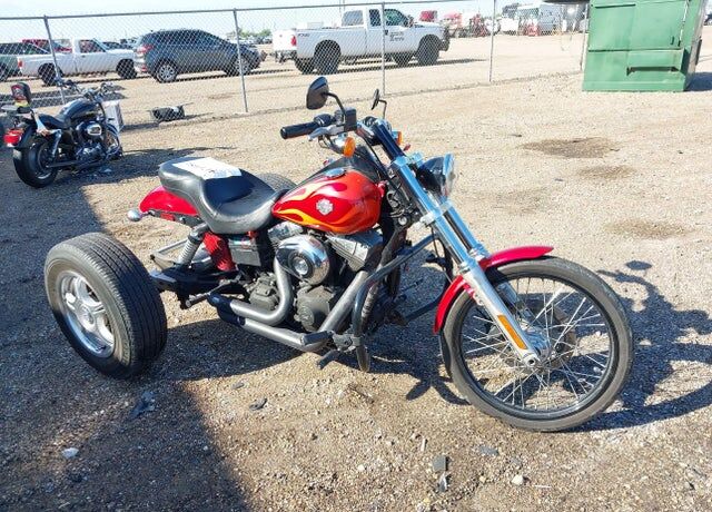 2012 HARLEY DAVIDSON Dyna Wide Glide