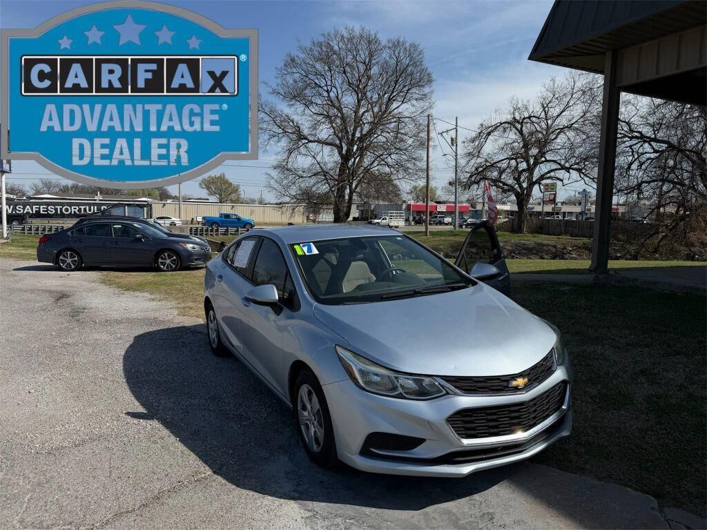 2017 CHEVROLET Cruze