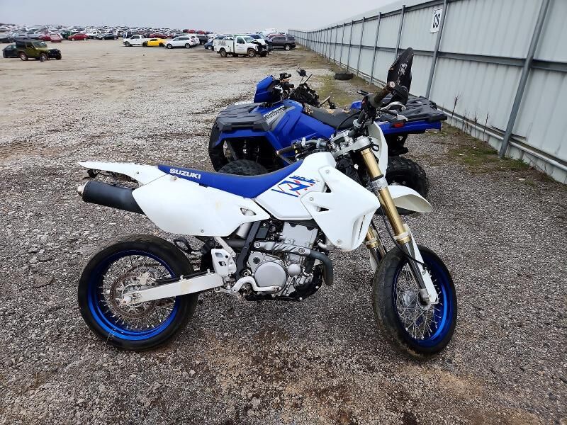 2023 SUZUKI DR-Z400SM