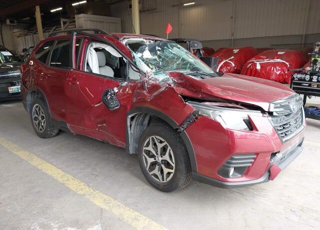 2024 SUBARU Forester