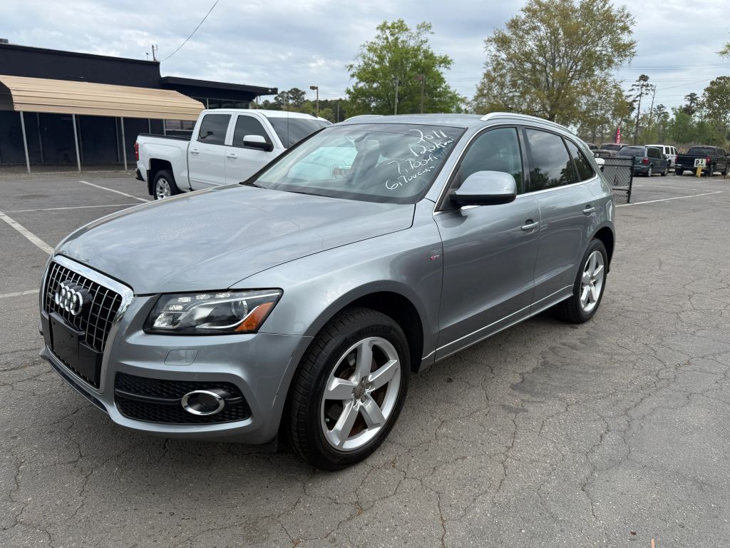 2011 AUDI Q5