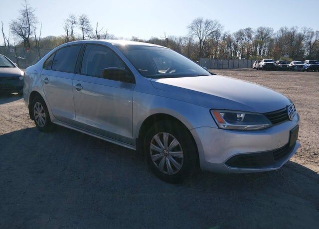 2012 VOLKSWAGEN Jetta