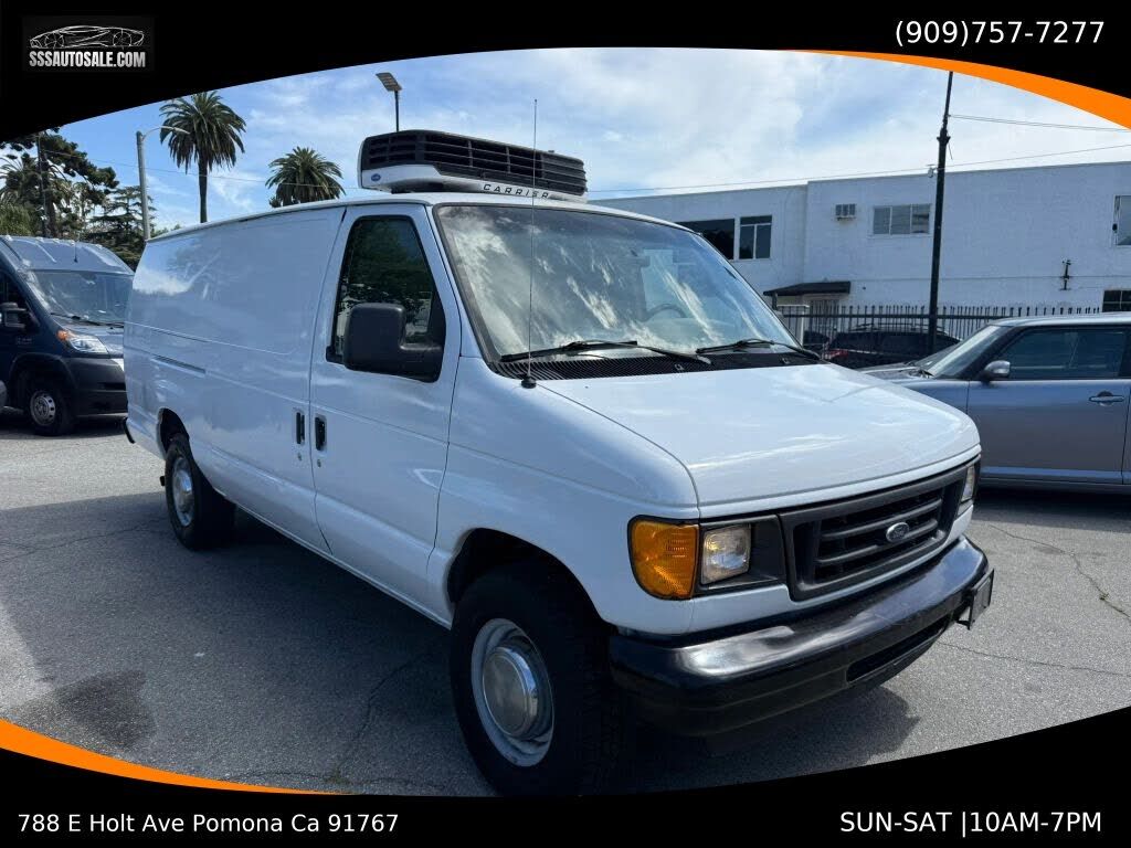 2005 FORD E-350