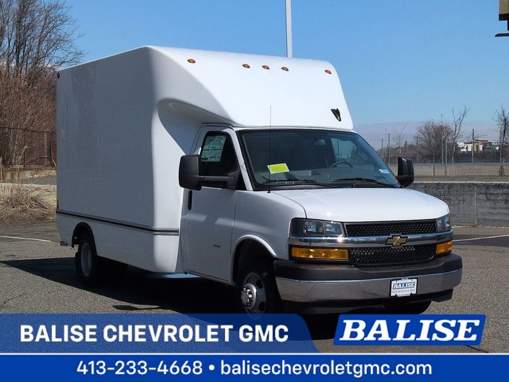 2025 CHEVROLET Express
