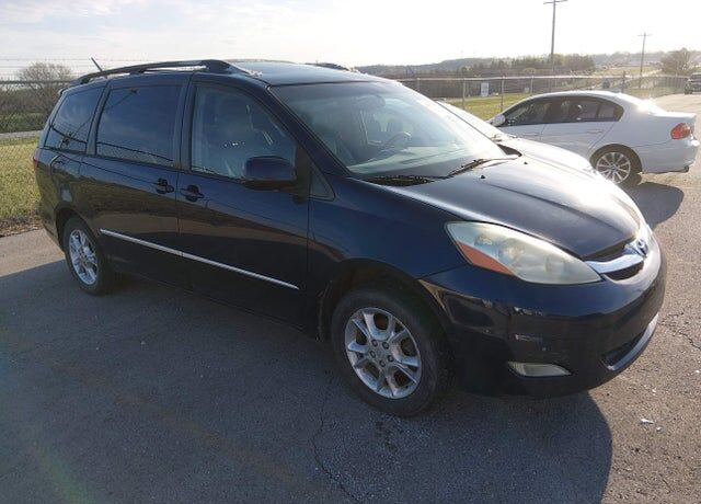 2006 TOYOTA Sienna
