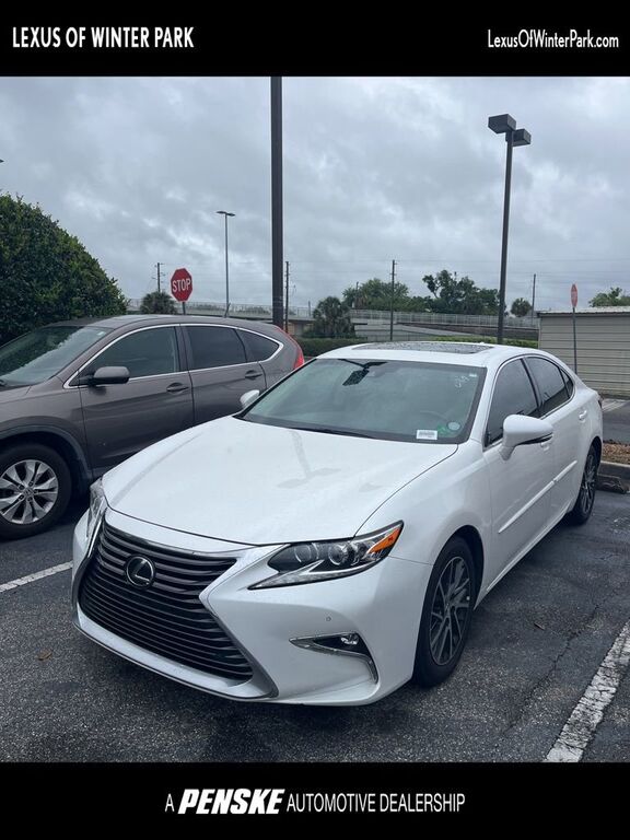 2018 LEXUS ES