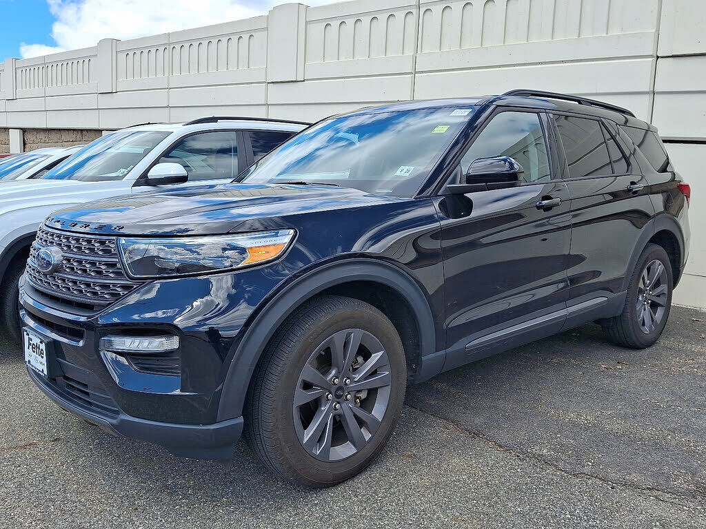 2023 FORD Explorer