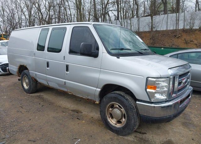 2012 FORD E-250