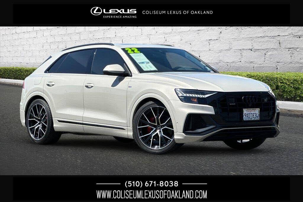 2022 AUDI Q8
