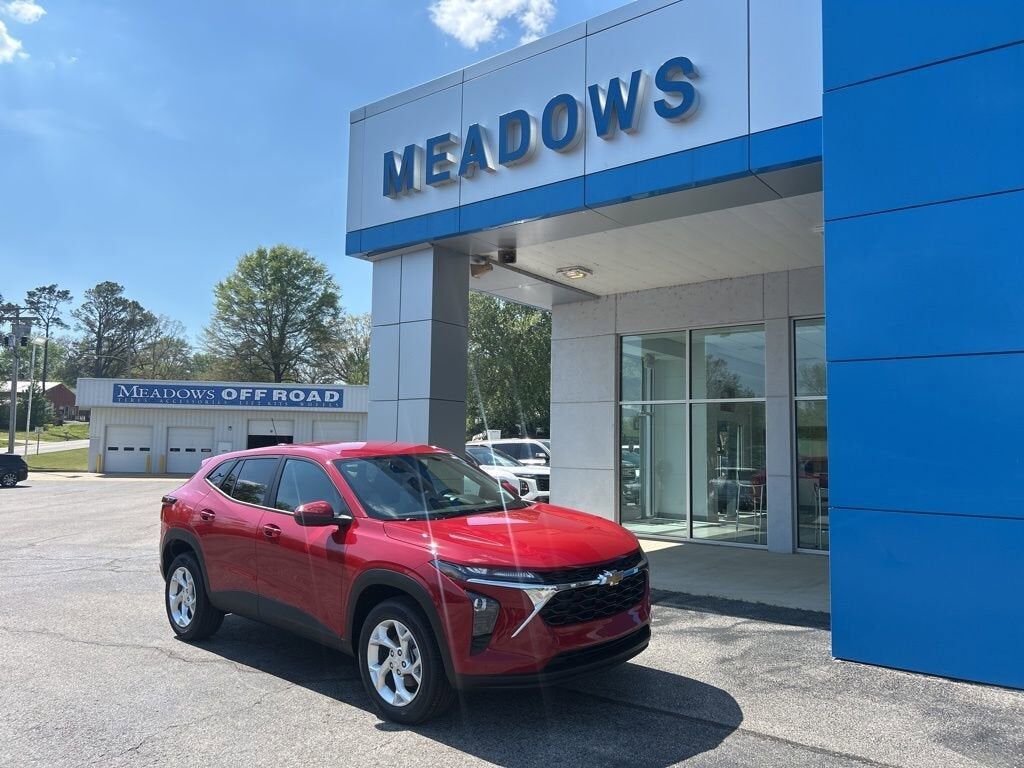 2026 CHEVROLET Trax