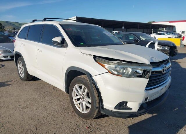 2016 TOYOTA Highlander