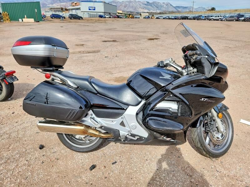 2010 HONDA ST1300