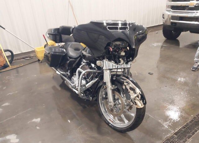 2015 HARLEY DAVIDSON Street Glide