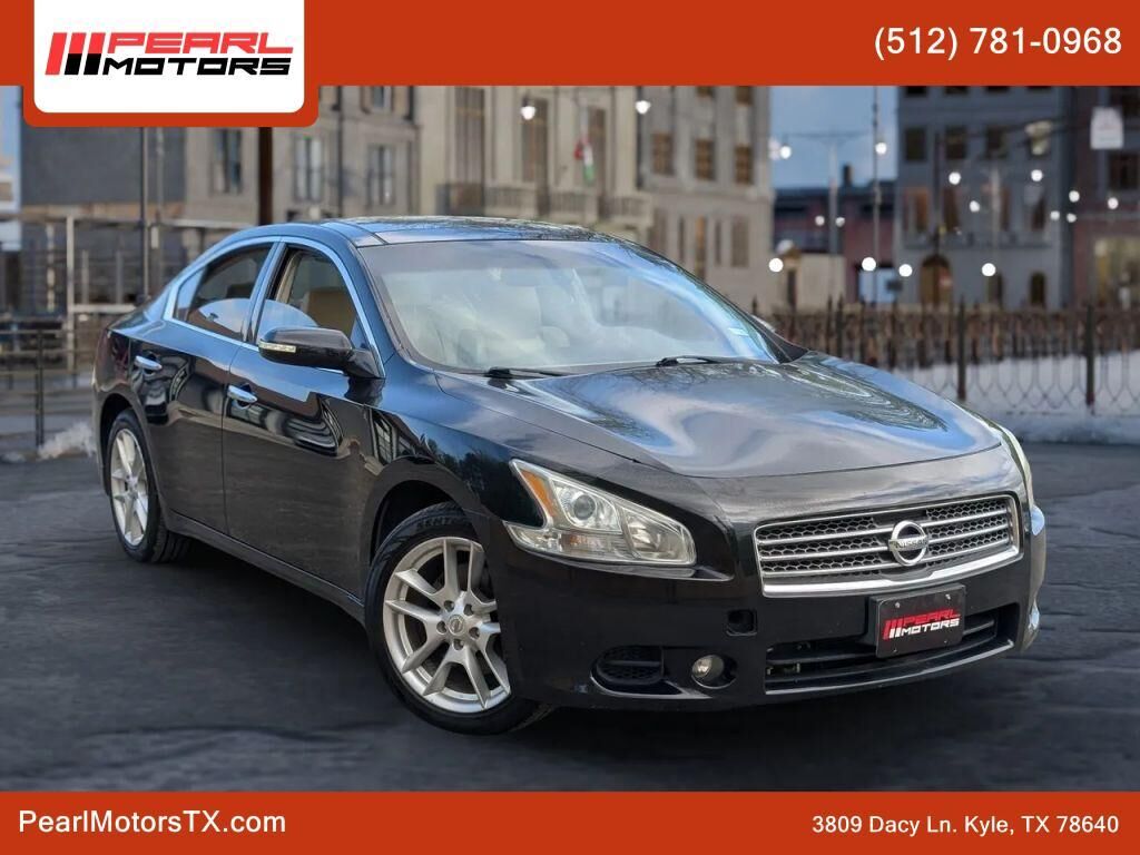2011 NISSAN Maxima
