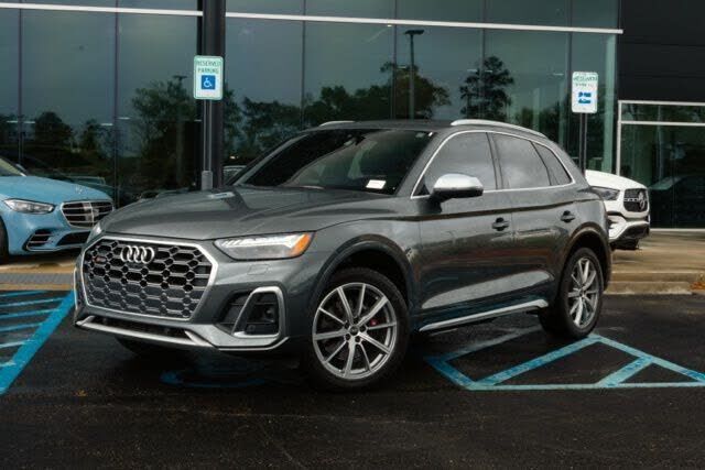 2022 AUDI SQ5