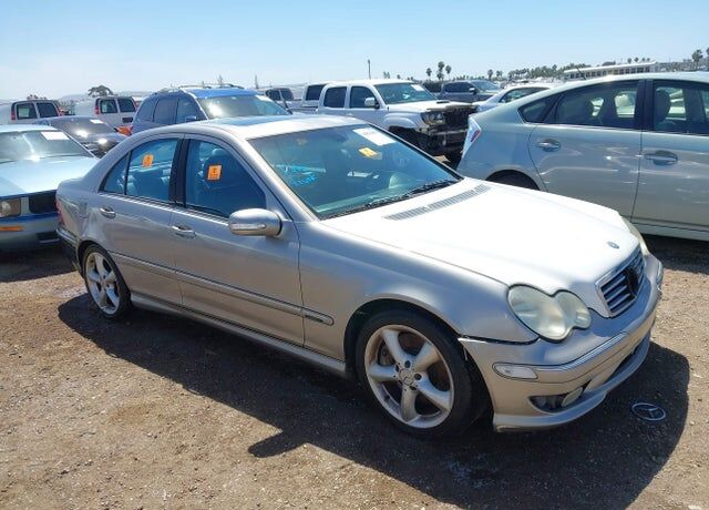 2005 MERCEDES-BENZ C-Class