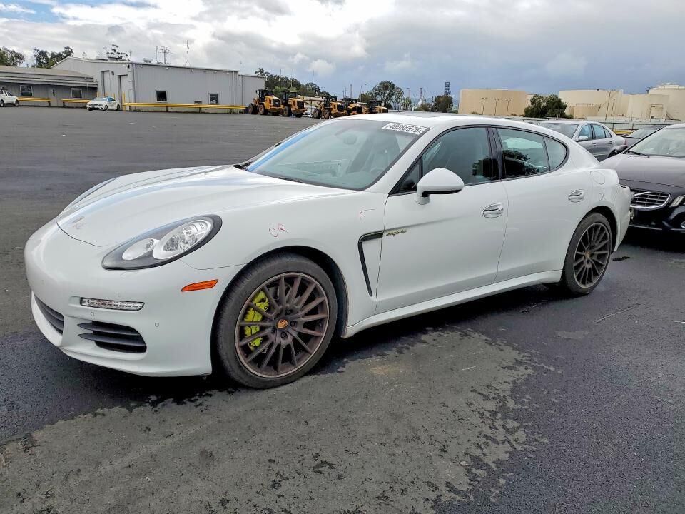 2016 PORSCHE Panamera