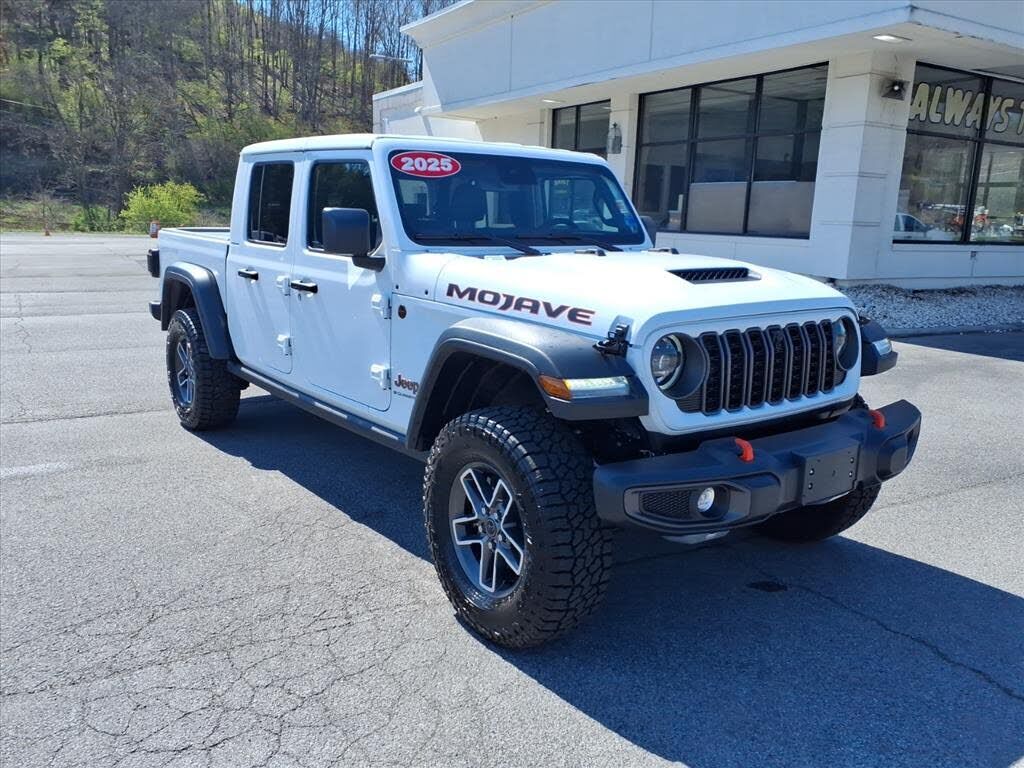 2025 JEEP Gladiator
