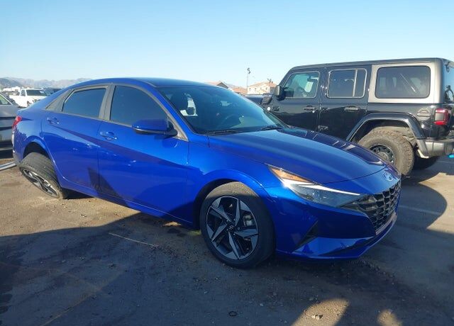 2023 HYUNDAI Elantra