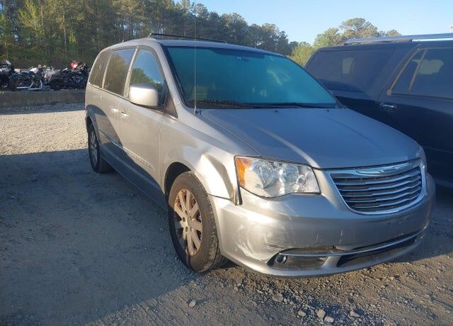 2015 CHRYSLER Town and Country