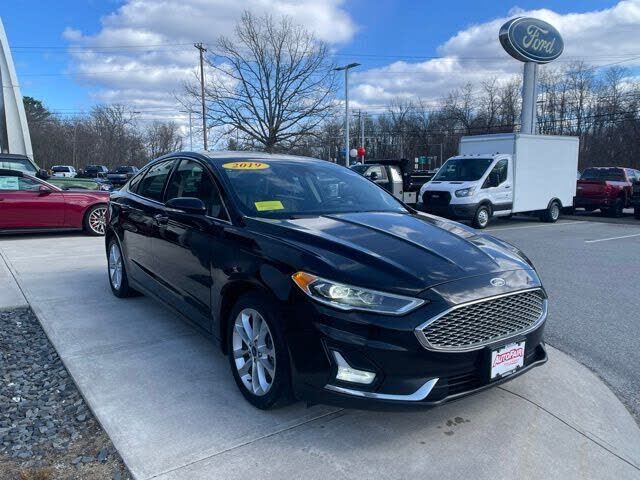2019 FORD Fusion