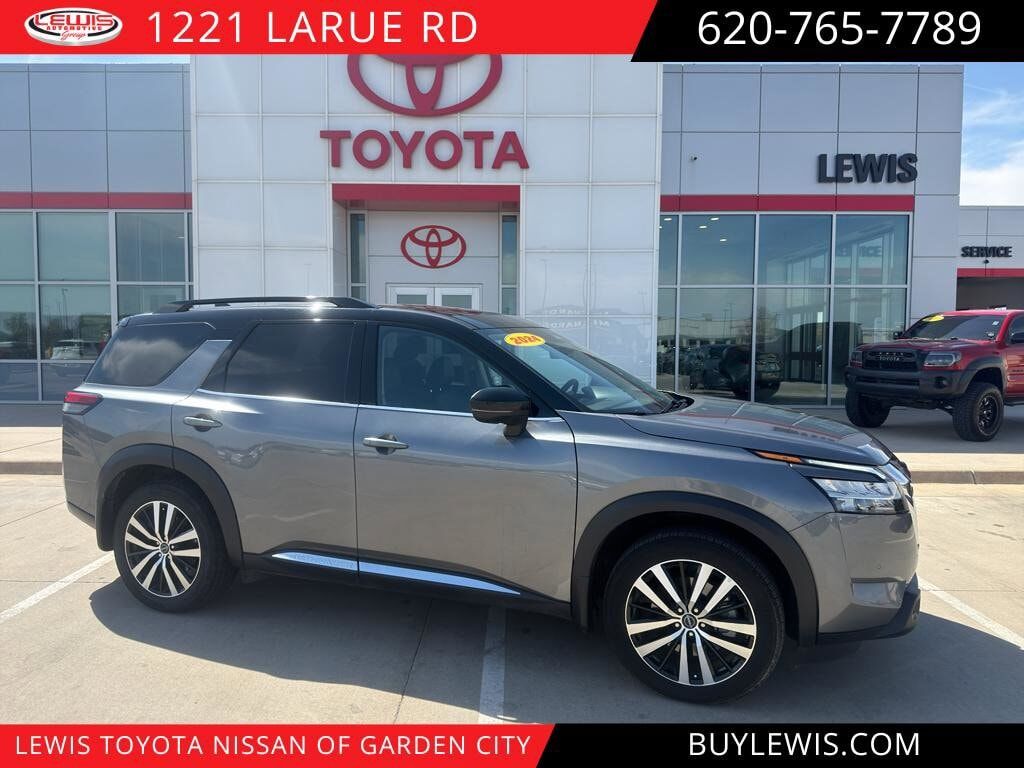 2024 NISSAN Pathfinder