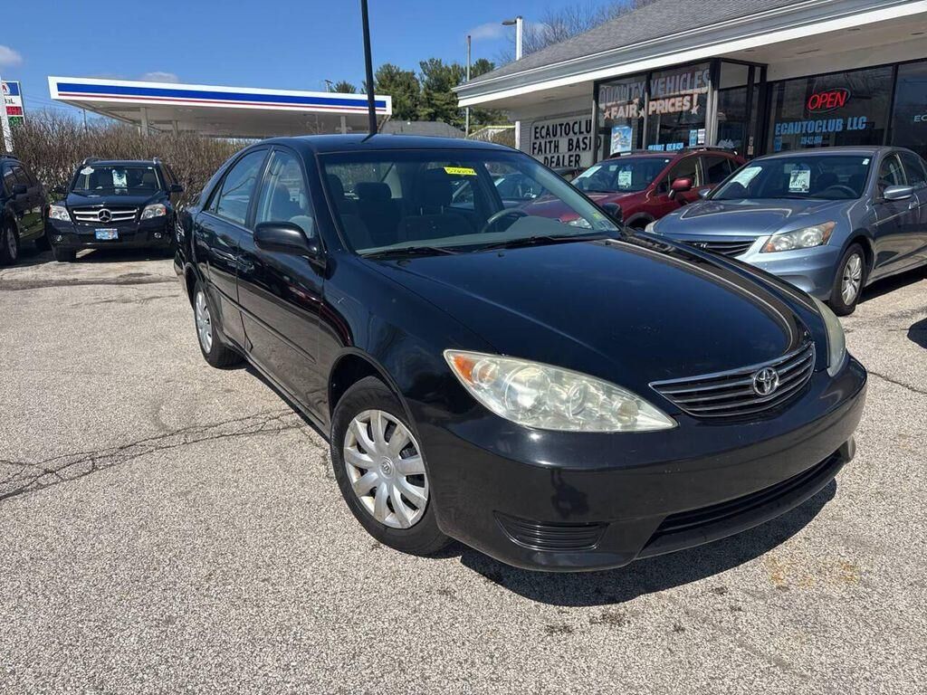 2005 TOYOTA Camry