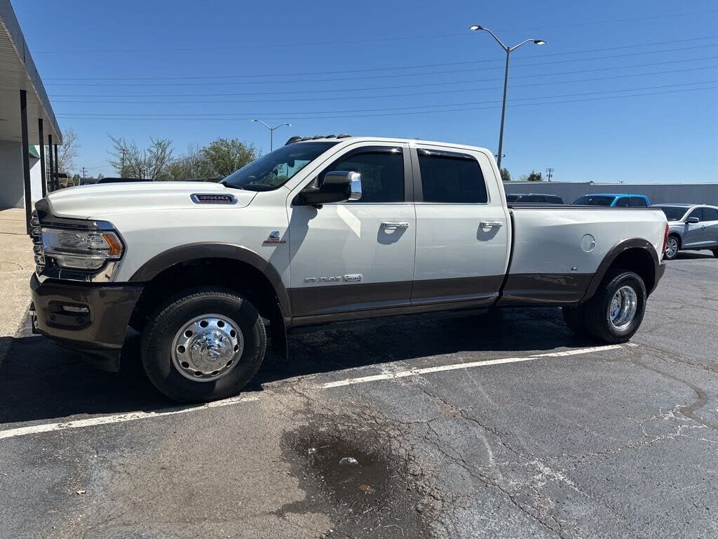 2022 RAM 3500