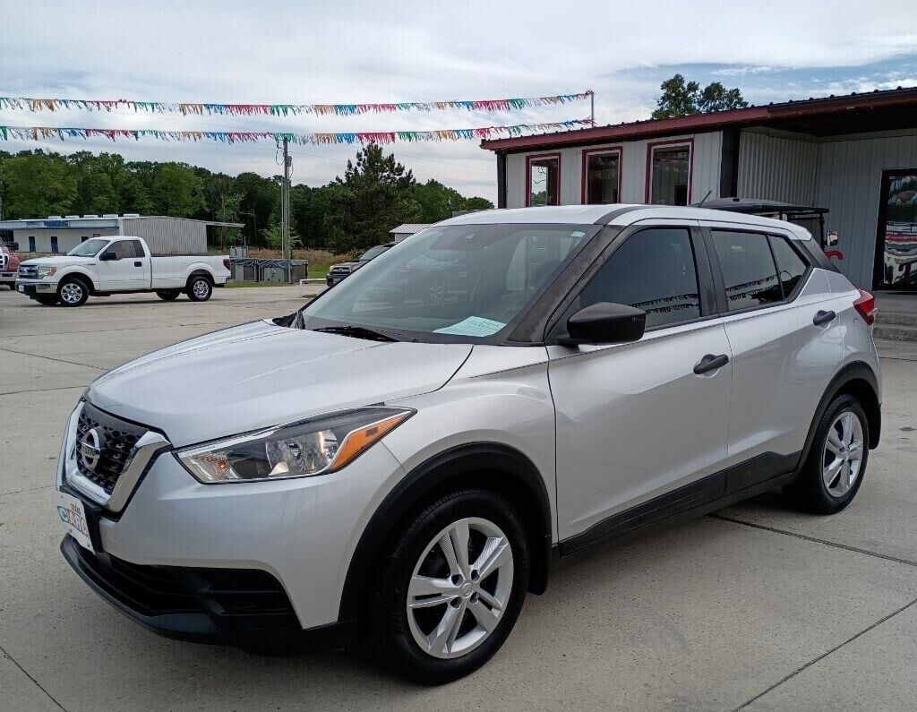 2020 NISSAN Kicks