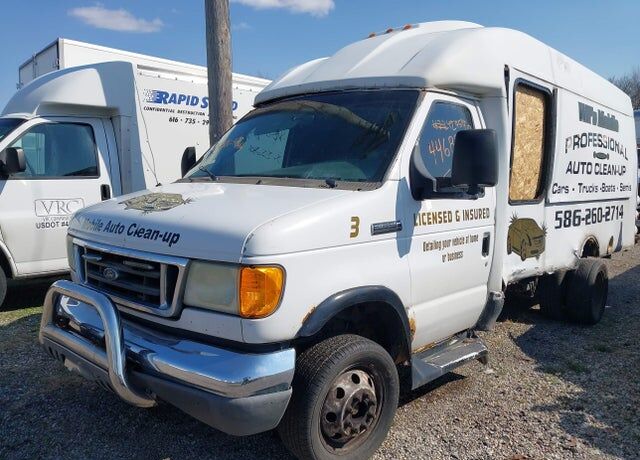 2006 FORD E-350
