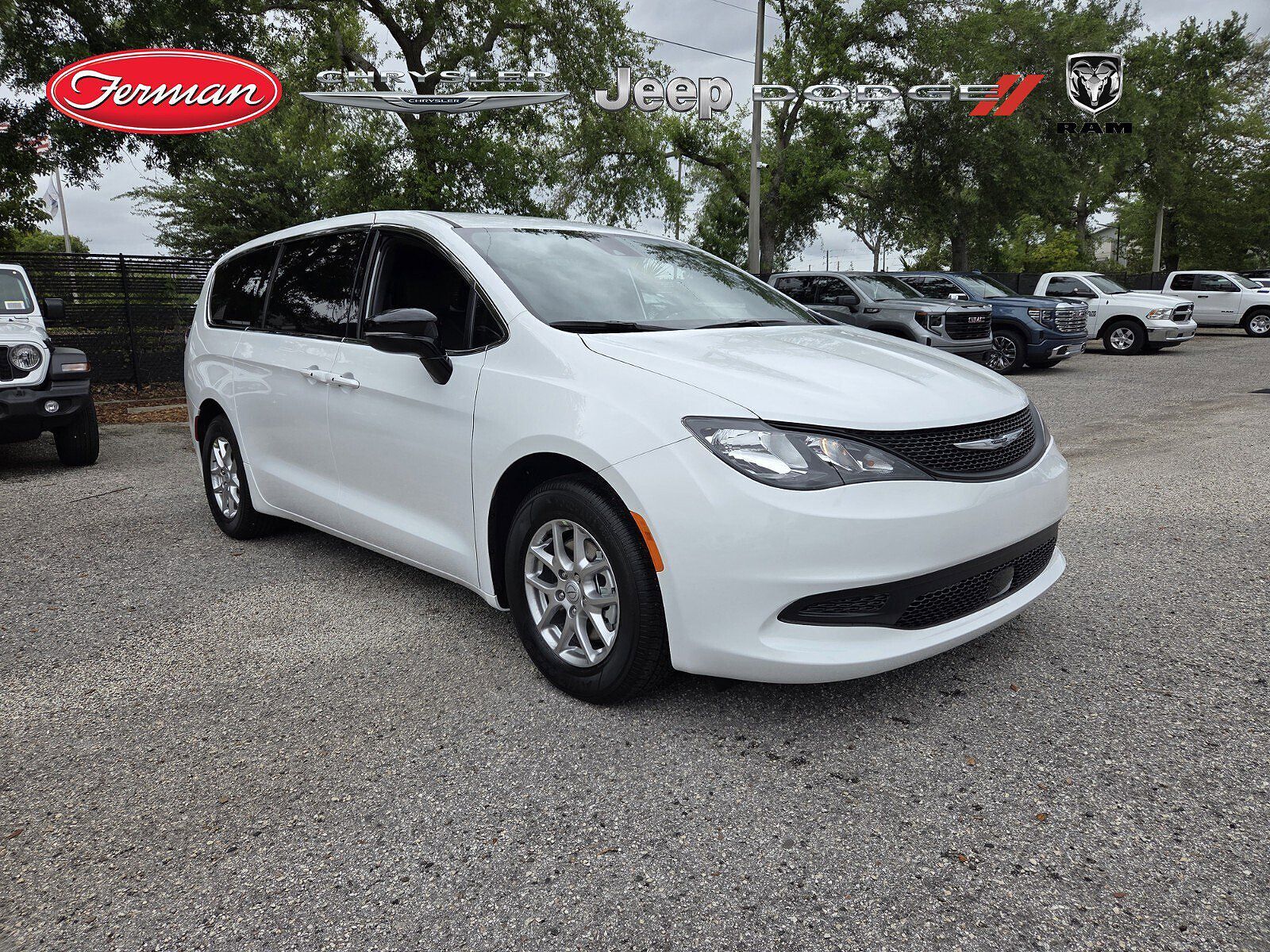 2026 CHRYSLER Voyager