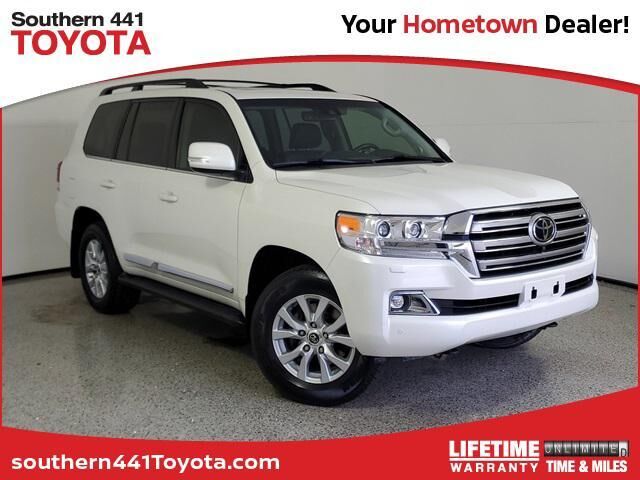 2019 TOYOTA Land Cruiser