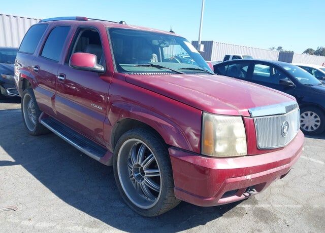 2004 CADILLAC Escalade