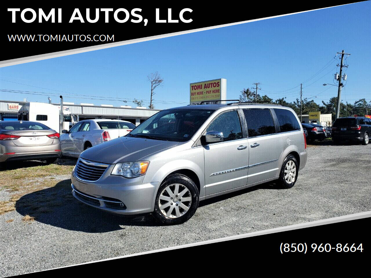 2013 CHRYSLER Town and Country