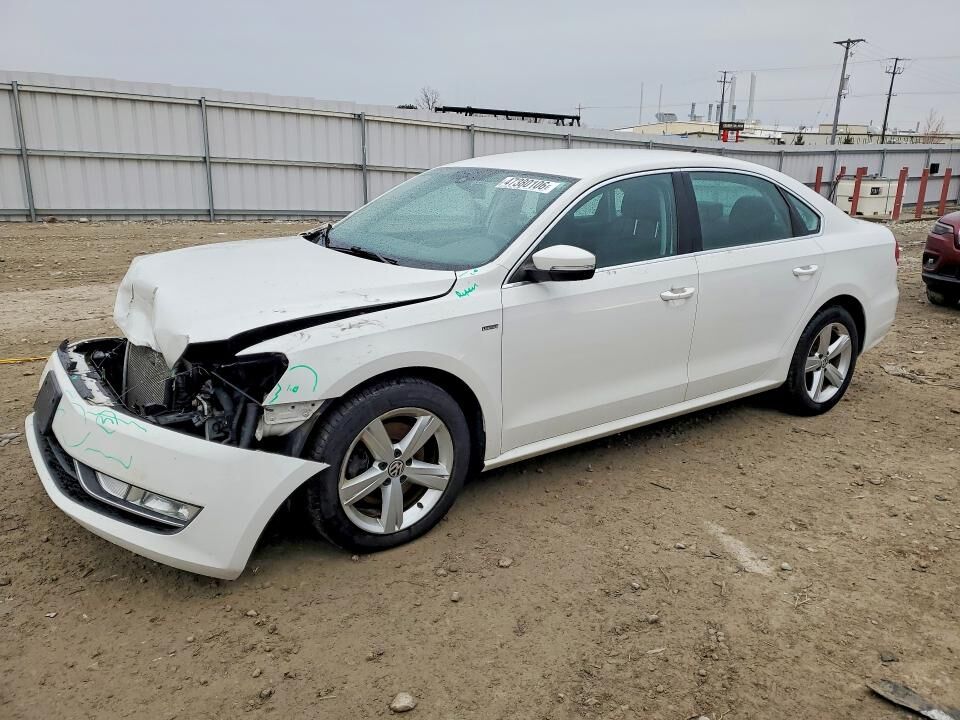 2015 VOLKSWAGEN Passat