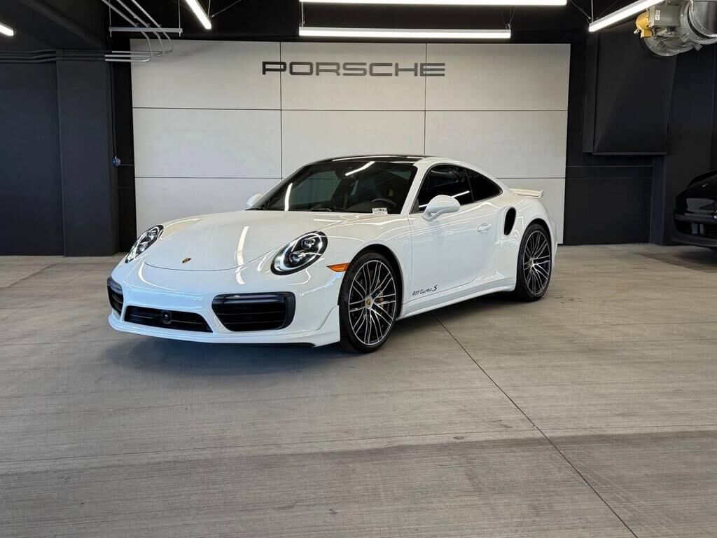 2019 PORSCHE 911