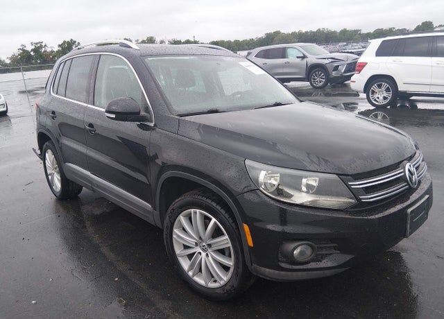 2013 VOLKSWAGEN Tiguan