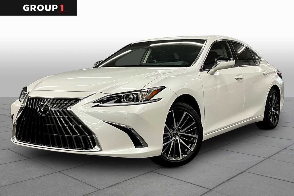 2025 LEXUS ES