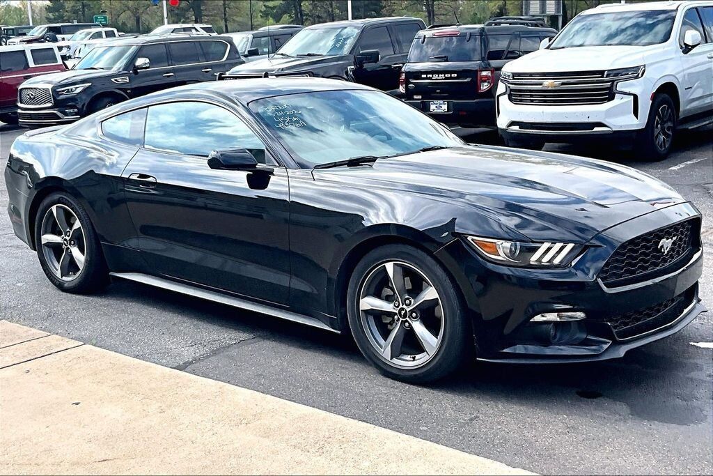 2017 FORD Mustang