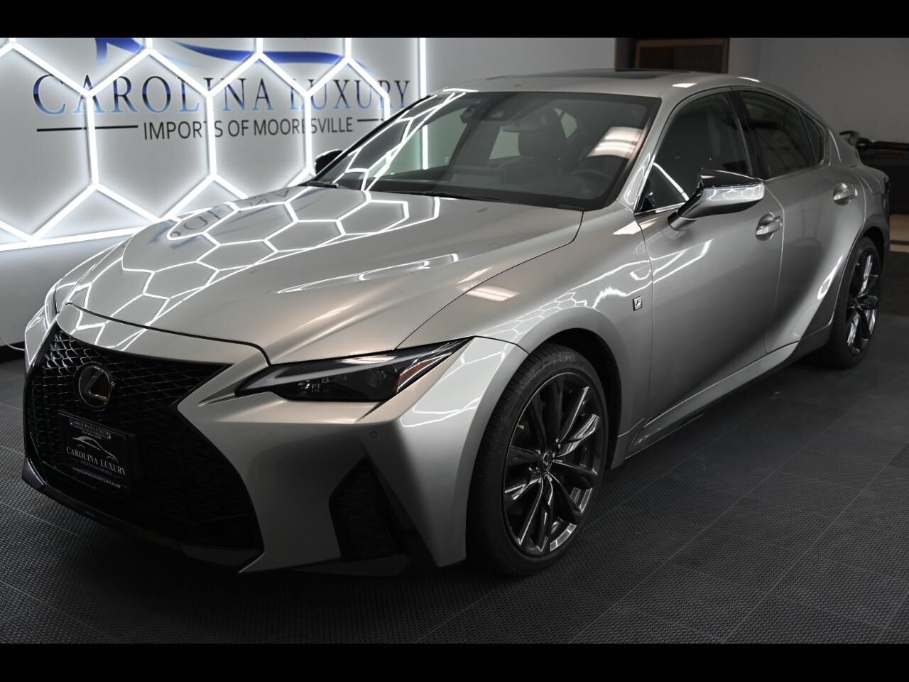 2022 LEXUS IS