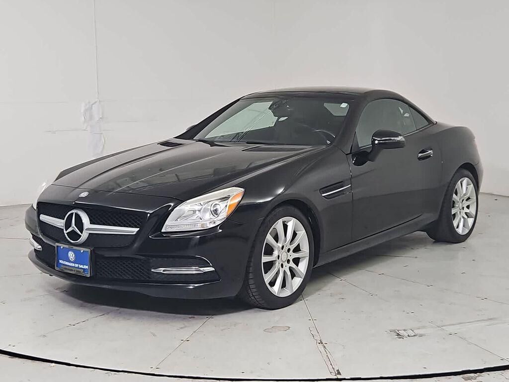 2016 MERCEDES-BENZ SLK-Class
