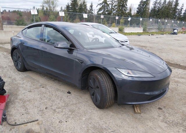 2025 TESLA Model 3